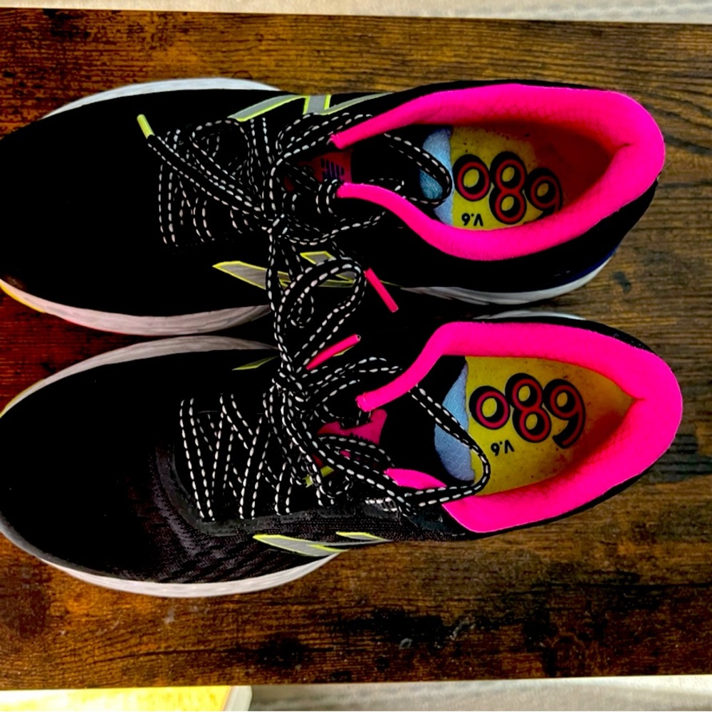 Woman’s New Balance 680 running shoe